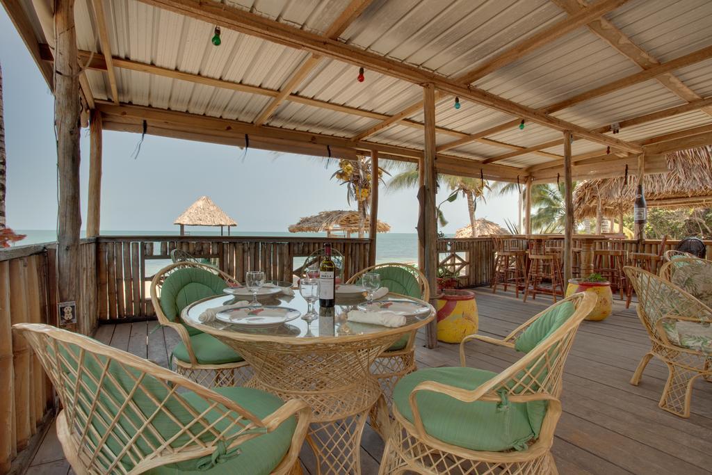 Beaches And Dreams Boutique Hotel Placencia Exterior photo
