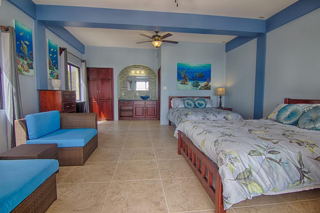 Beaches And Dreams Boutique Hotel Placencia Exterior photo