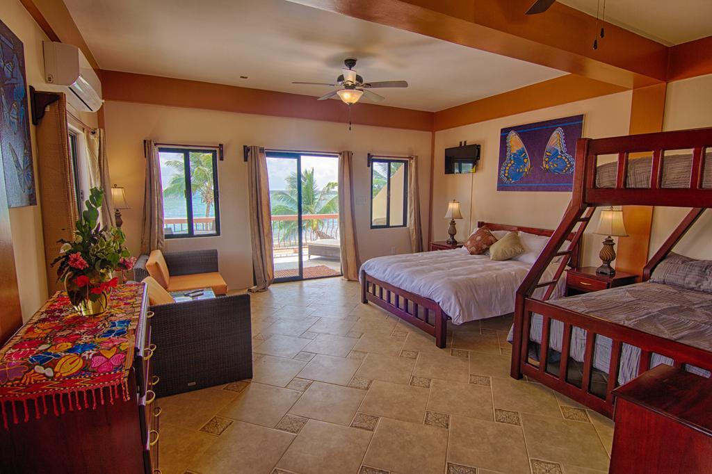 Beaches And Dreams Boutique Hotel Placencia Exterior photo
